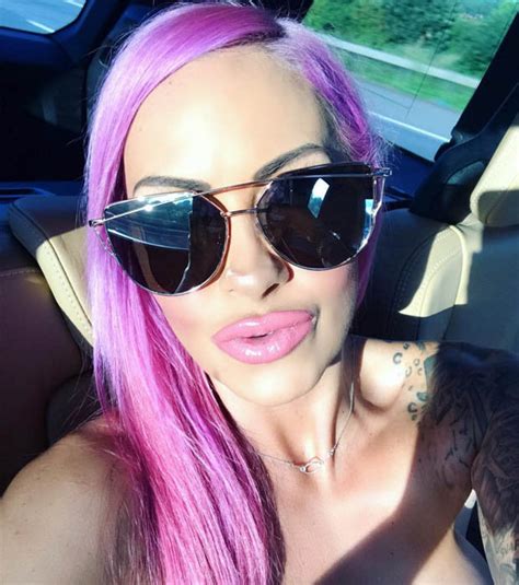 jodie marsh instagram sexy star wows as her mum show off cleavage daily star