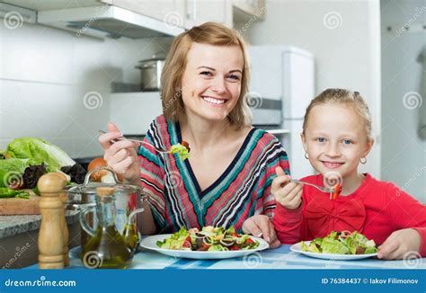 Daughter Eating Moms Pussy Telegraph