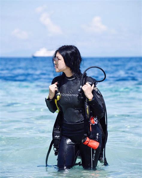 sexy scuba wetsuit woman hot girl hd wallpaper