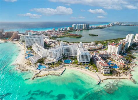 greatest  inclusive resorts  cancun   crystallifestyle