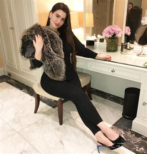 rawan bin hussain clothes in 2019 elegant girl arabian beauty fashion beauty