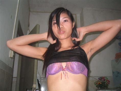 Thai Slut Mai Ling Sucks And Fucks A Guy S Cock Porn Pictures Xxx