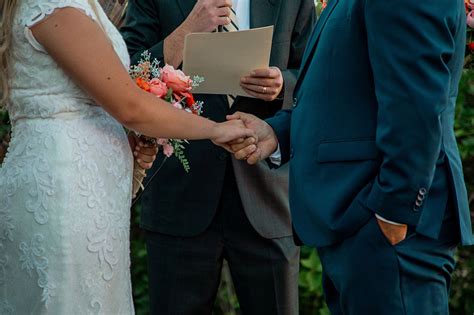 how to write wedding vows using the three question template amm blog