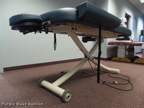 2 earthlite ellora vista massage tables in ottumwa ia item dz9340