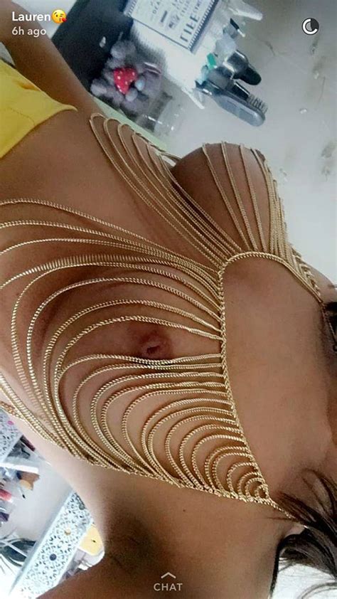 nude model lauren louise flashes her huge boobs and tight