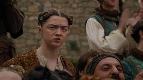 Arya Calls Out Game Of Thrones Critics In Deleted Scene