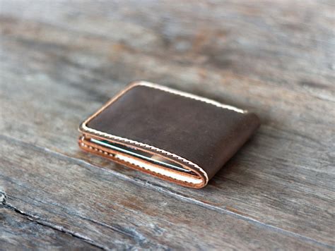 handmade exquisite leather bifold wallet gifts  men