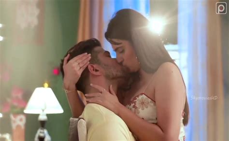 Ayesha Kapoor Sexy Scene In Love Jugaad Aznude