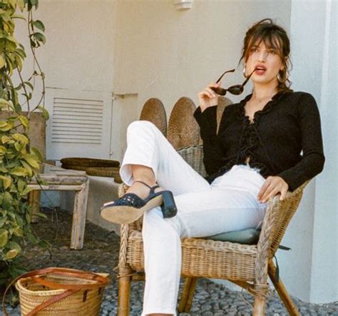 Your Guide To French Summer Style In The Groove