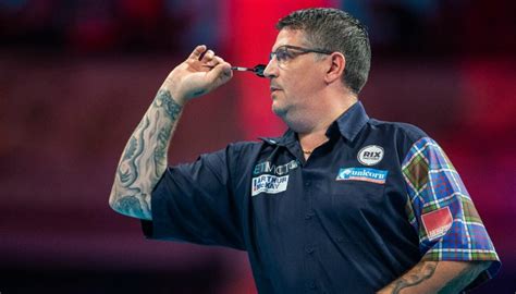darts gary anderson heading  auckland full  confidence  claiming world matchplay title