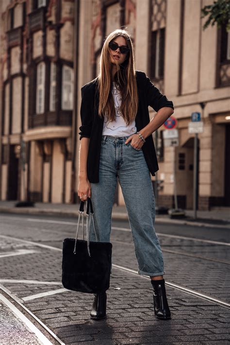 casual chic autumn outfit baggy pants  blazer fashionblog berlin