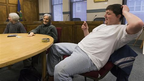 community plays a role in helping ex prisoners