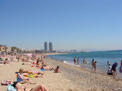 Barcelona Travel Guide March 2012