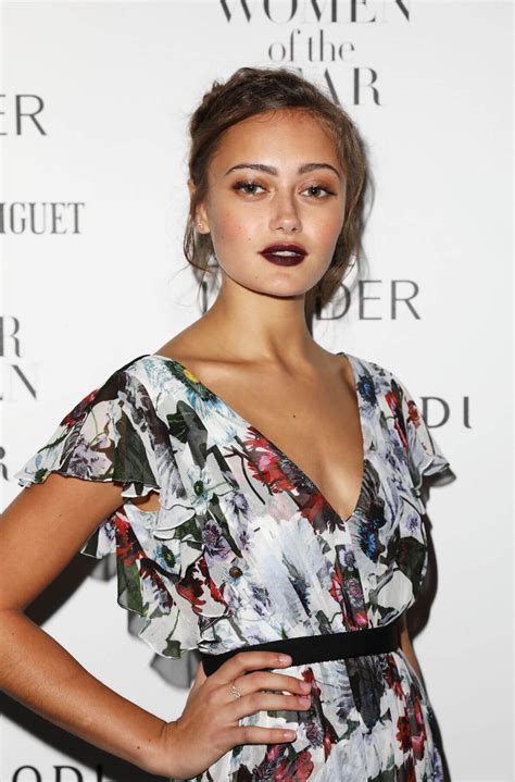 49 hot pictures of ella purnell are delight for fans