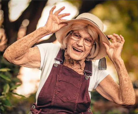 90 Year Old Granny Shows Off Her Gorgeous Body Says She Needs No Man