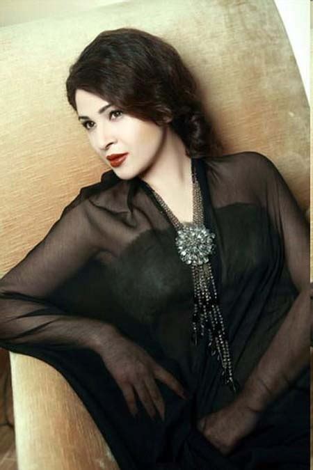 top pakistani fashion model ayesha omer full biography