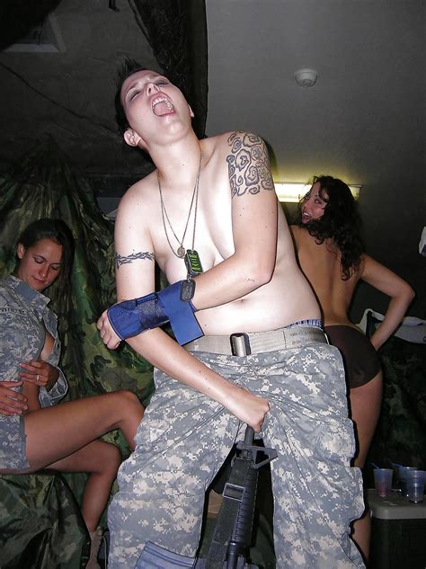 army slut lesbians 9 pics
