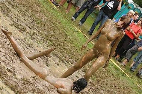 Female Mud Wrestling 39 Pics Xhamster