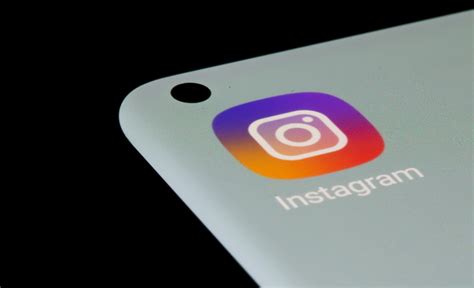 instagram tips  tricks heres   send silent messages
