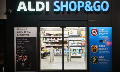 aldi opens checkout  store  london visual merchandising  store design