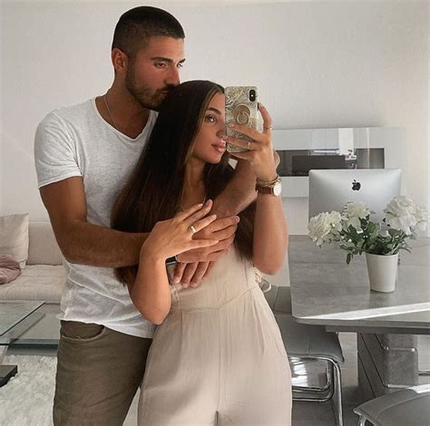 pin by habibamaroc🌹 on amour♥️ in 2020 couple goals mirror selfie