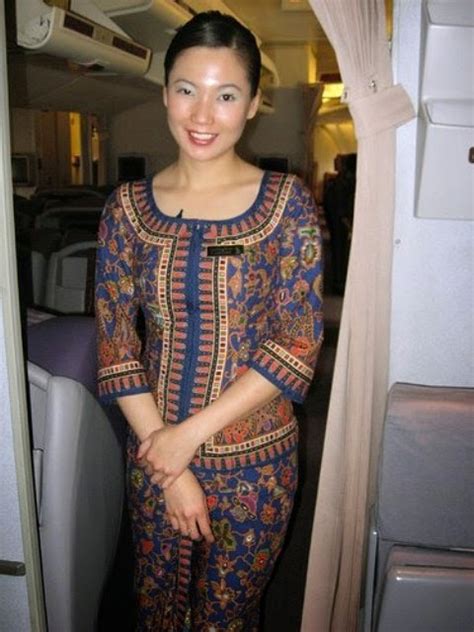 Another Beautiful Singapore Airlines Girl ~ World