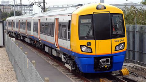 local trains  london   london visitlondoncom