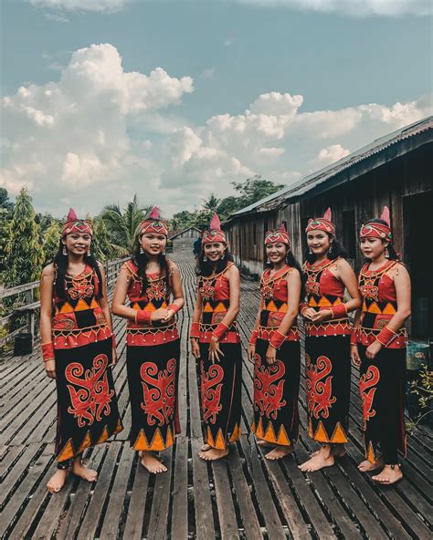 nama nama suku bangsa  indonesia  ciri khasnya duwuscom