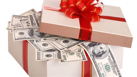 Who Doesn T Love Cash The Best Ways To Give Money As A Holiday T