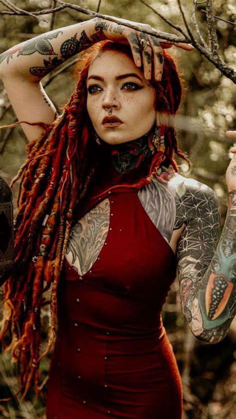 Pin By Mohar Sarah On Love N Live Dreads Girl Beautiful Dreadlocks