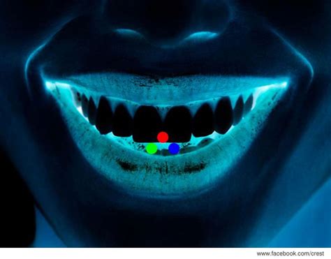 Stare At The Red Dot For 30 Seconds And Then Look Away And