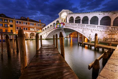 guide    famous bridges  venice italy