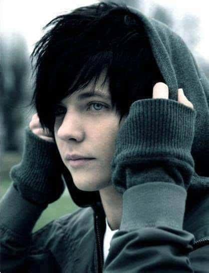 emo hair how to grow maintain and style like a boss cool