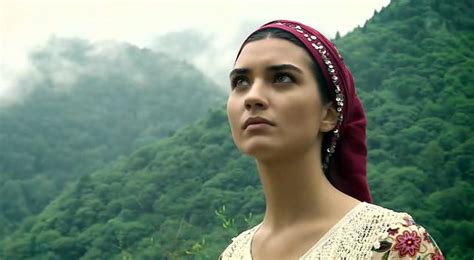 All About Tuba Büyüküstün Biography Private Life And