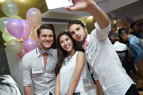 Sony Launches New Camera With Selfie Party [gallery] Marketing