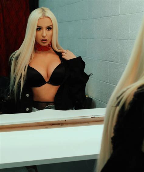 Tana Mongeau Sexy 16 Pics 2 S Sexy Youtubers