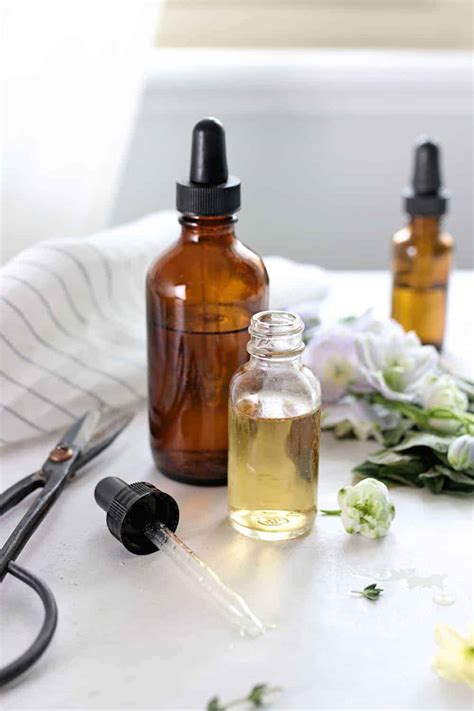 beginners guide  making   tinctures  glow