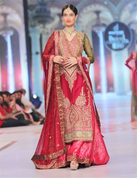 Pakistani And Indian Fashion Bridal Wedding Gowns Designs Collection 2015