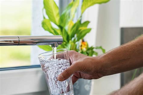 drink filtered water   tap water