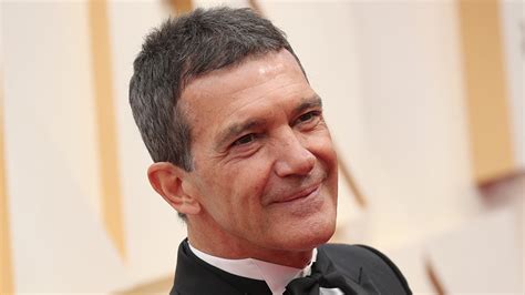 Antonio Banderas Cast In Uncharted Movie With Tom Holland Variety