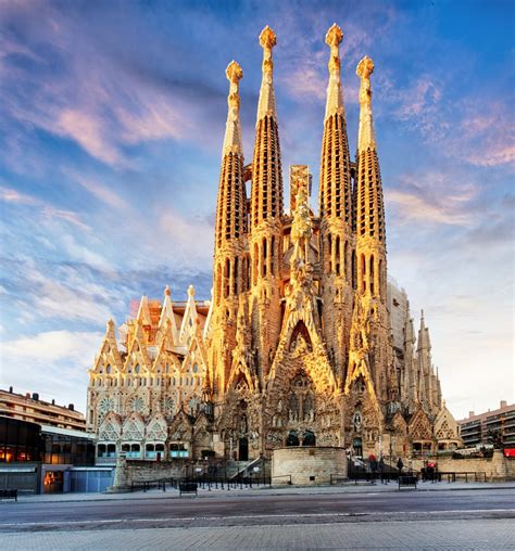 barcelona spain feb  view   sagrada familia  large knox tn today