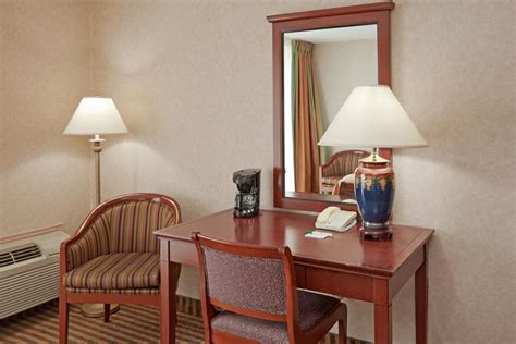 holiday inn niagara falls   falls niagara falls hotels booking