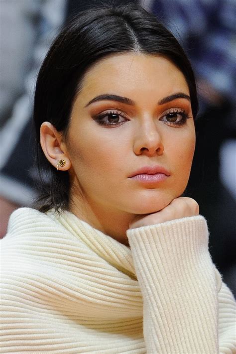 16 Inspiring Kardashian And Jenner Beauty Moments