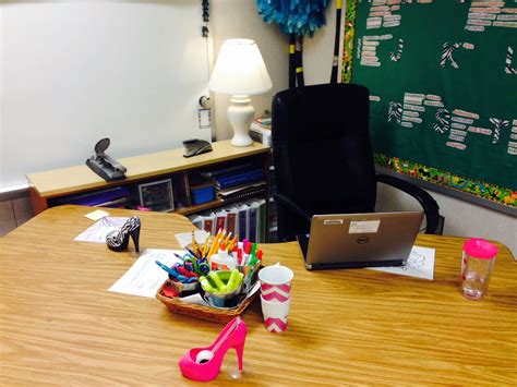 teacher desk  teacher space teach junkie