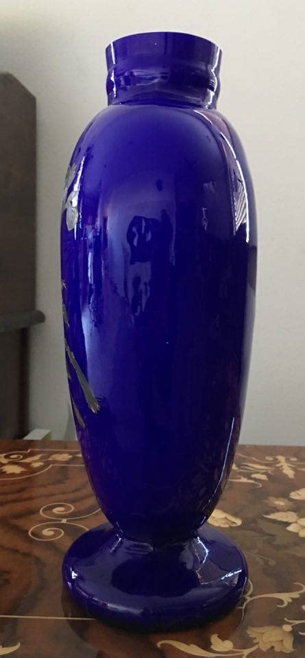 Glass Vase Identification Antiques Board