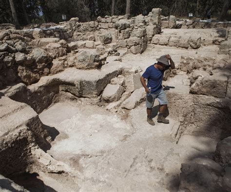 archaeologists say site holds promise as long sought tomb