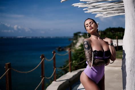 Sexy Bali Photoshoot For 2 Girls Alex Drjahlov Indonesia