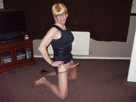 Miss Andi Moorcock A Mature Crossdresser And Exhibitionist 2 Photo