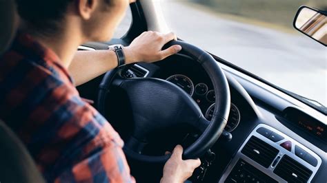 wachtlijsten voor het rijbewijs  het cbr  leusden zoekt nieuwe examinatoren nieuwsplein