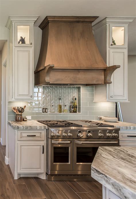 Transitional Modern Farmhouse Kitchen Design - Home Bunch